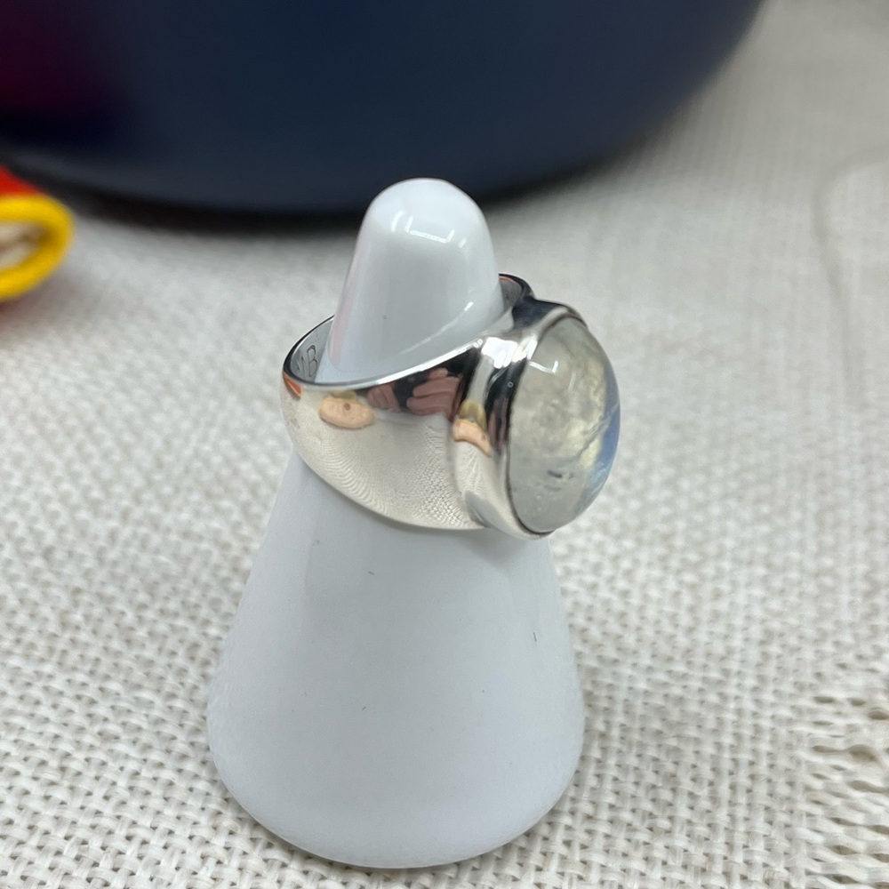 Vintage Sterling Silver Rainbow Moonstone Ring – Size 5 – Bold Artisan Design - Picture 14 of 17